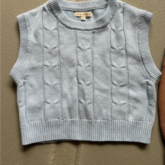 Set of 2 women’s sweater vests blue and brown sizes XS and S - Picture 2 of 9
